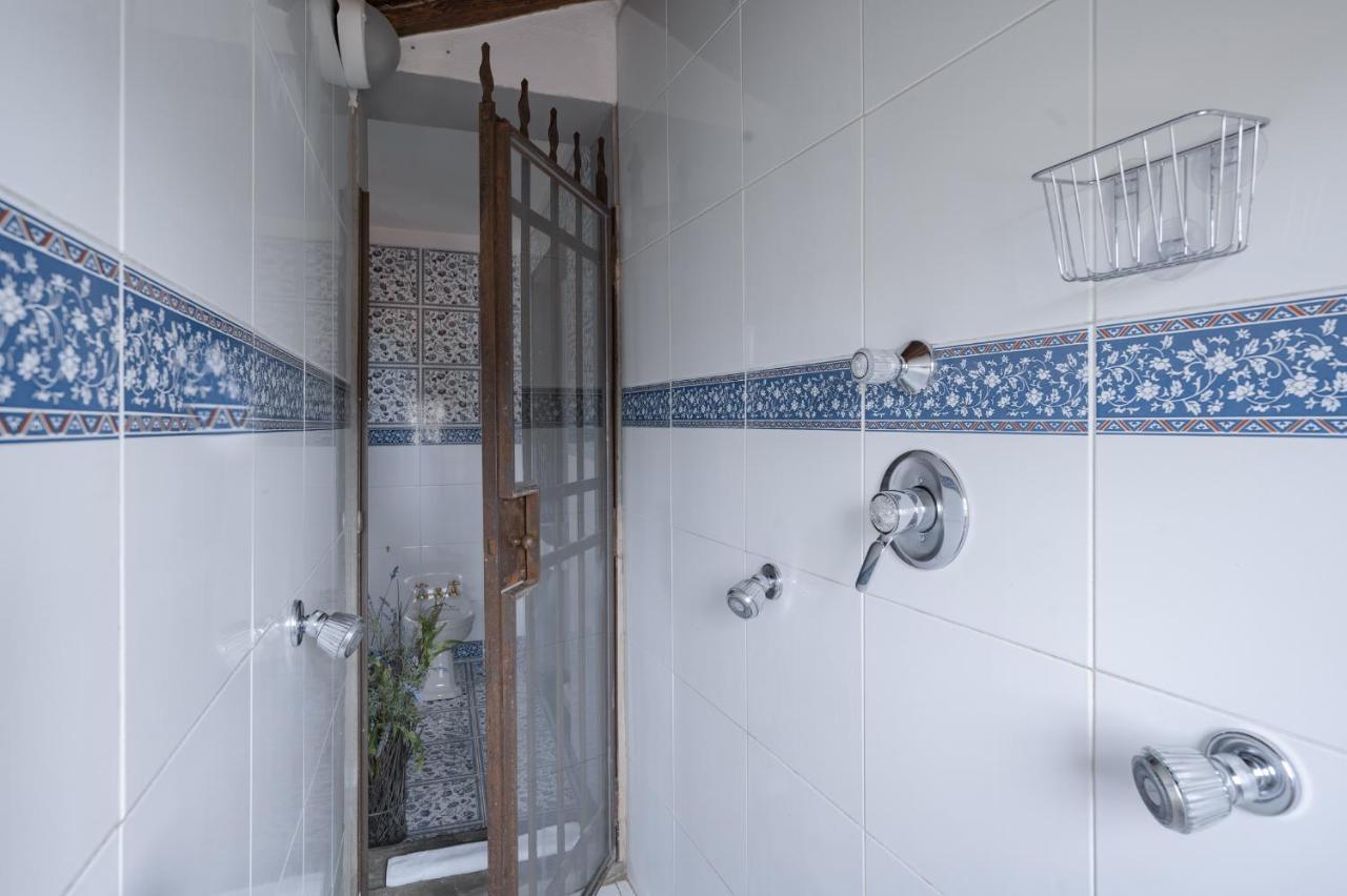 Florence Charming Apartments: Historic Attic in City Center Exterior photo