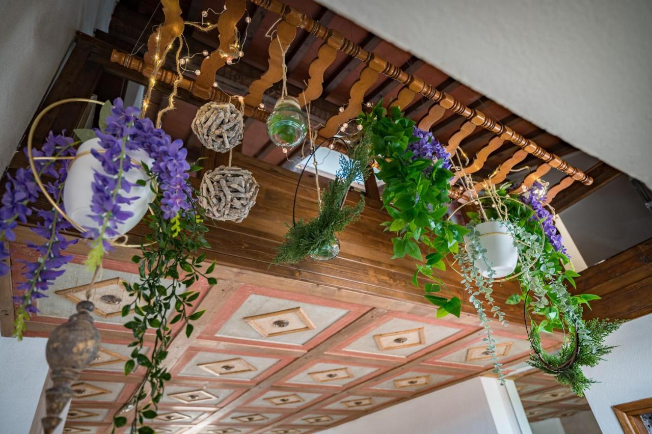 Florence Charming Apartments: Historic Attic in City Center Exterior photo